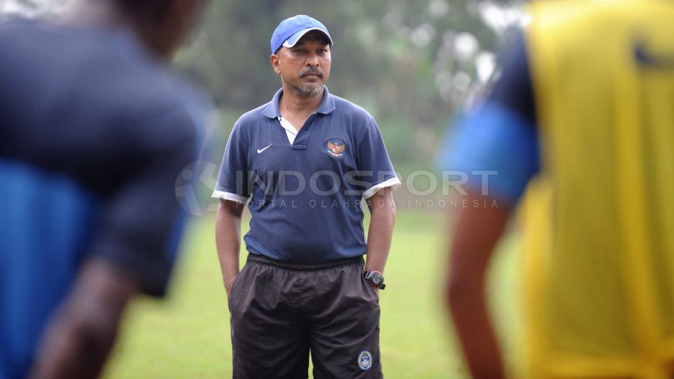 Fakri Husaini tak bisa menyertakan Hamsa Lestaluhu di Piala AFF U-15. Copyright: © Ratno Prasetyo/INDOSPORT
